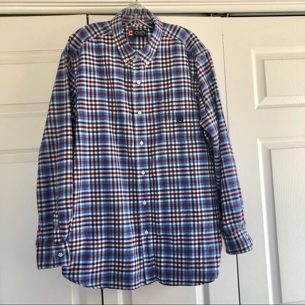 Chaps men’s long sleeve button down dress shirt. Blue plaid. Size XXL.